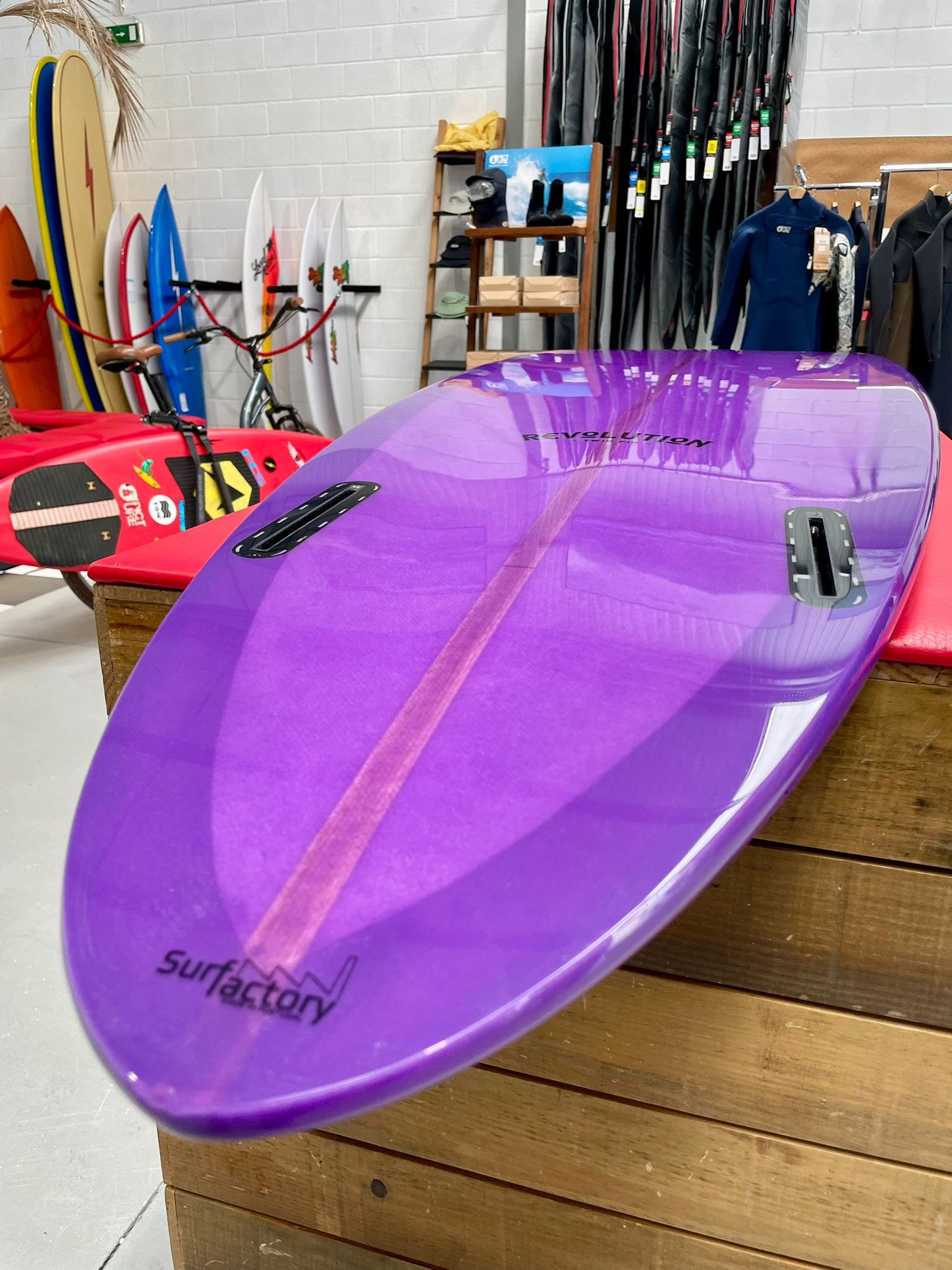 Prancha Surf Jim Banks Revolution (Semi Gun/Gun) 7´6